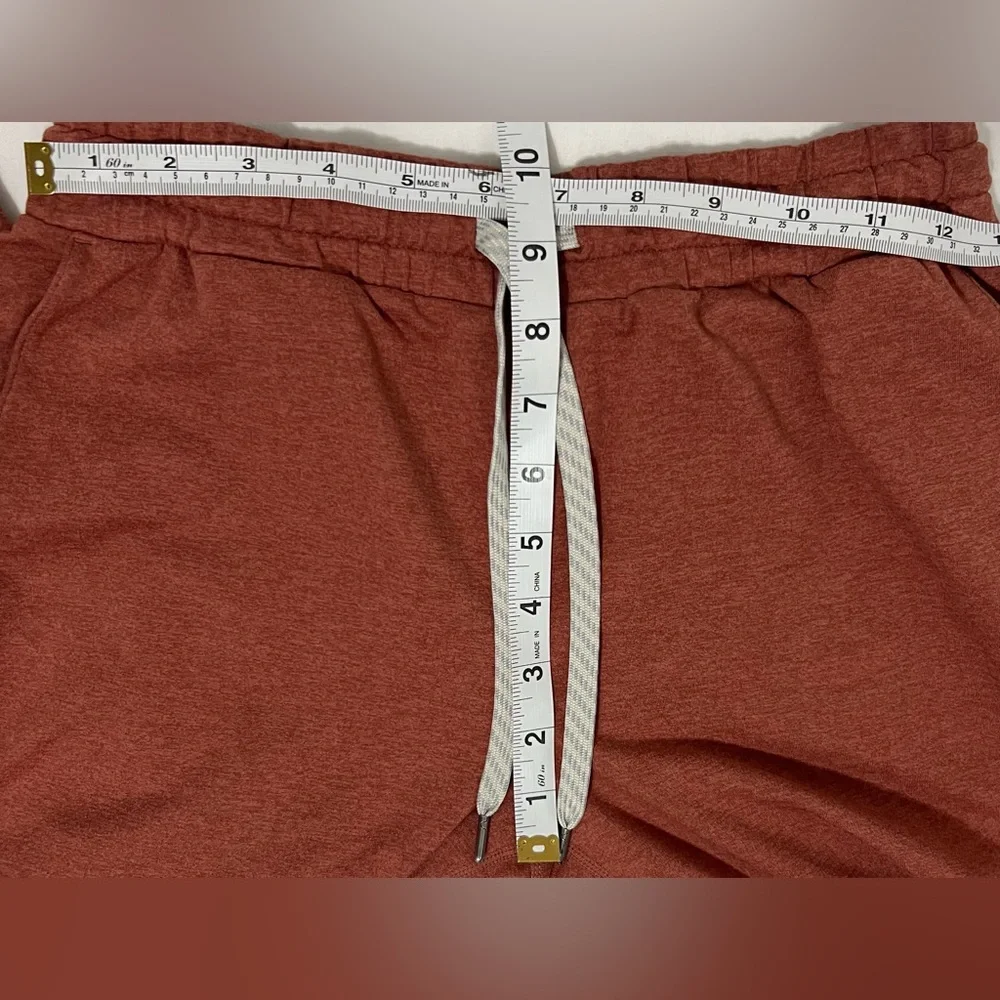 Vuori Performance Joggers XS Rust Orange Athleisure Lounge Sweatpants